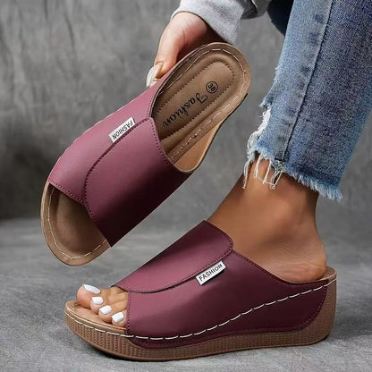 VitaFeet | Handgefertigte orthopädische Sandalen Saara