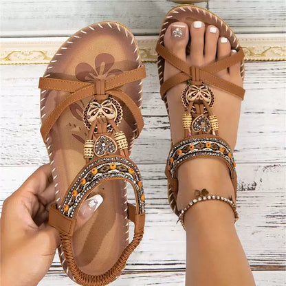 Neue Sandalen im Bohème-Stil