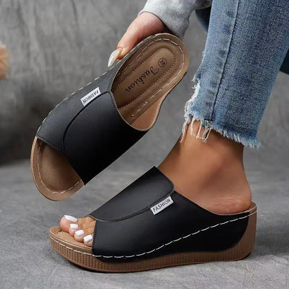 VitaFeet | Handgefertigte orthopädische Sandalen Saara