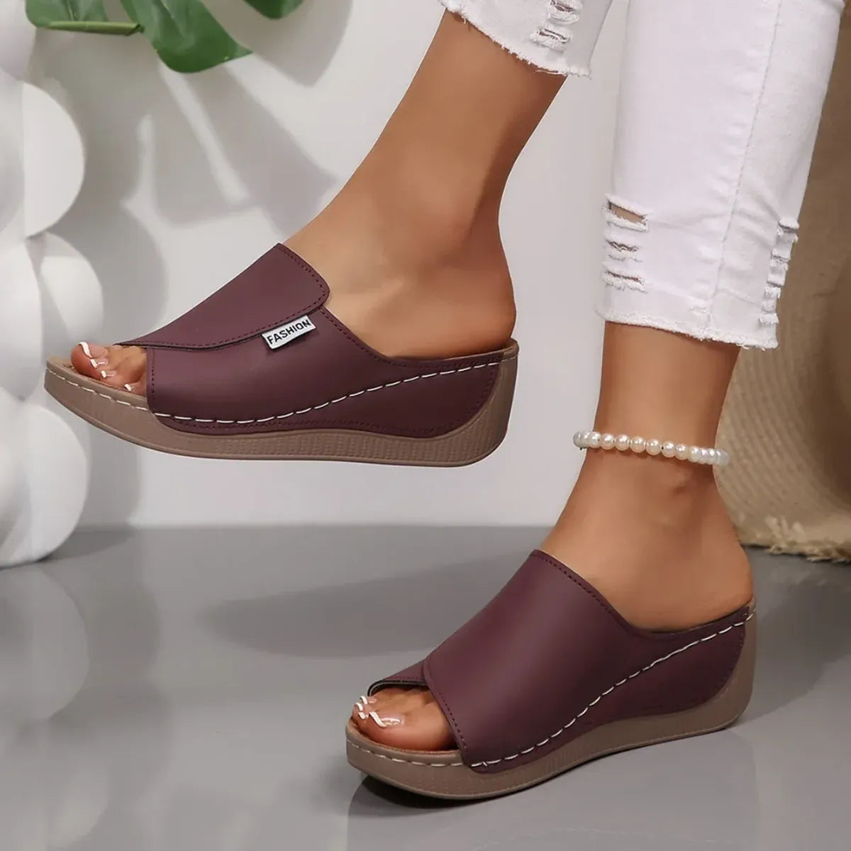 VitaFeet | Handgefertigte Orthopädische Sandalen Saarah